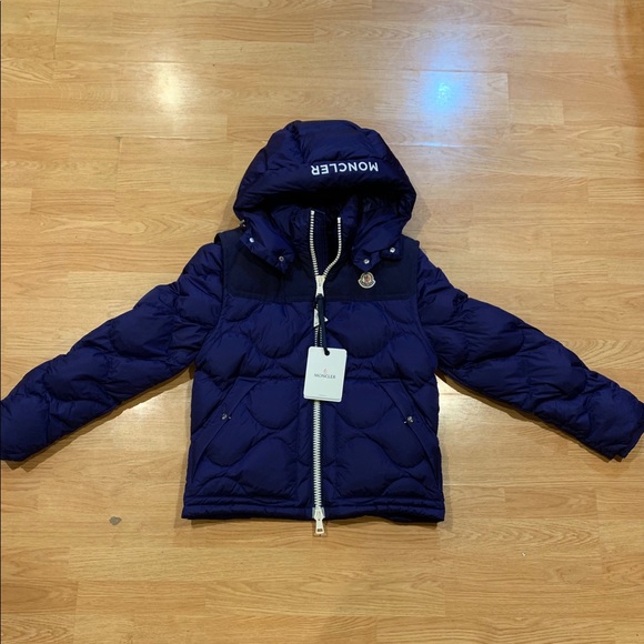 Moncler Arles Blue Down Jacket/ Detachable sleeves